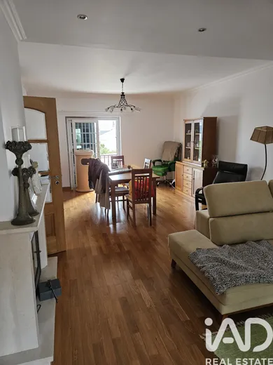 Semi-detached house  in Parede