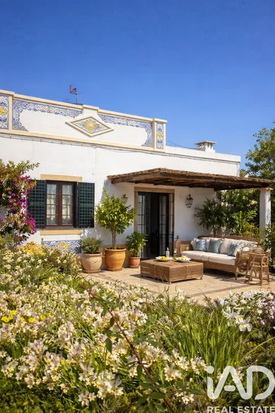 Quinta em Santa Bárbara de Nexe