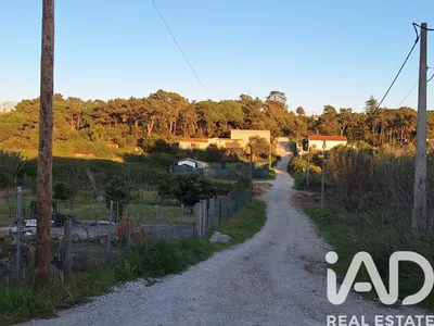 Fotografia 1 de Terreno rústico de 632 m² em SETUBAL