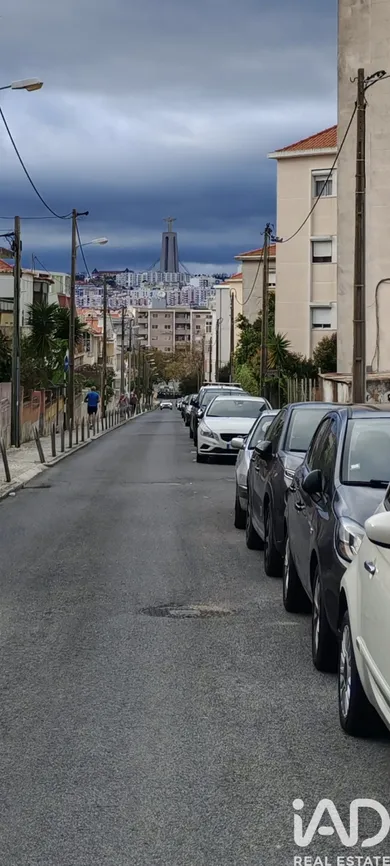 Apartment T2 in Almada