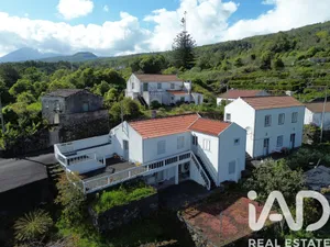 House in Lajes do Pico