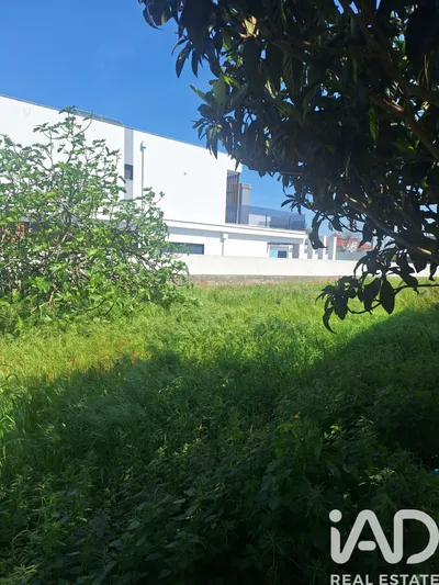 Fotografia 3 de Terreno urbano de 615 m² em Fernão Ferro