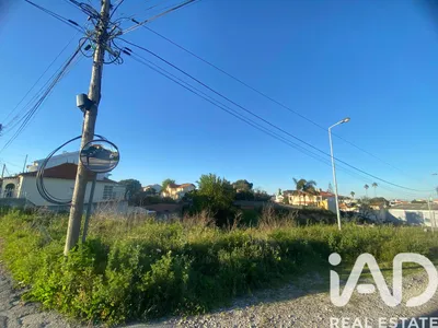 Fotografia 2 de Terreno urbano de 332 m² em Charneca de Caparica