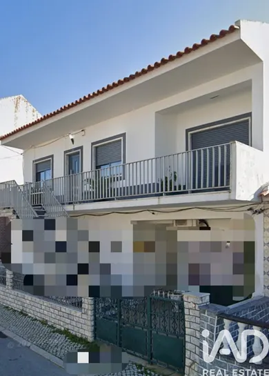 Apartment in house  in Samora Correia