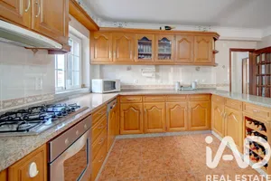 Detached house in Famões