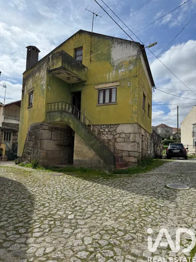 Casa/Moradia em Vale de Azares