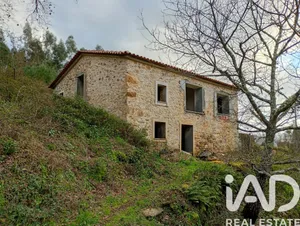 Moradia  em Figueiró dos Vinhos