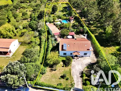 Park home in Usseira