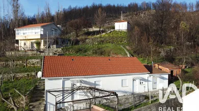 Moradia  em Mões