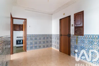 Apartment T2 in Cruz Quebrada-Dafundo
