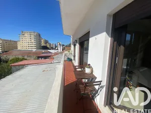 Apartamento T4 em Porto