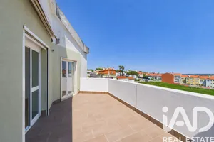 Apartamento T1 em Linda-a-Velha