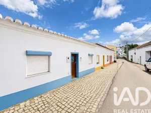 Moradia geminada  em Raposeira