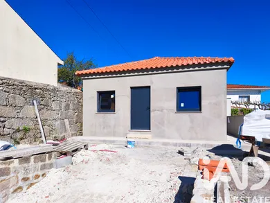 Moradia térrea em Darque