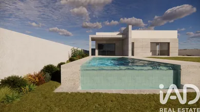 Single-storey house  in Alcabideche