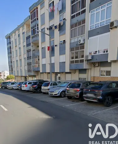 Apartamento T1 em Amora