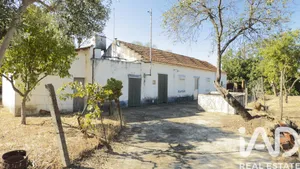 Casa rústica  em S. VICENTE DO PAUL