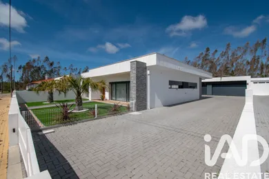 Maison de plain-pied  à Marinha Grande