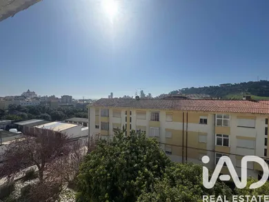 Apartamento T3 em Alhandra