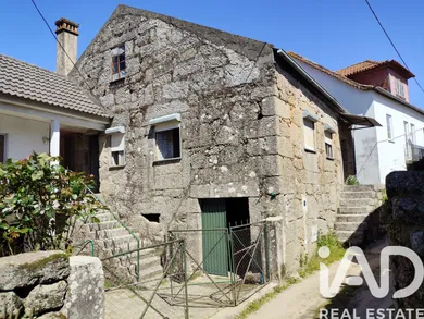 Casa/Moradia  em Midões