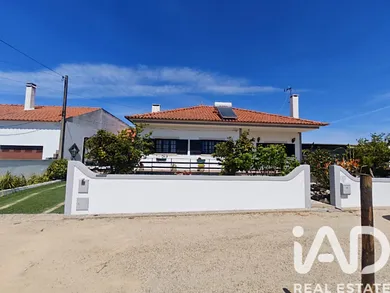 Moradia térrea  em Coruche