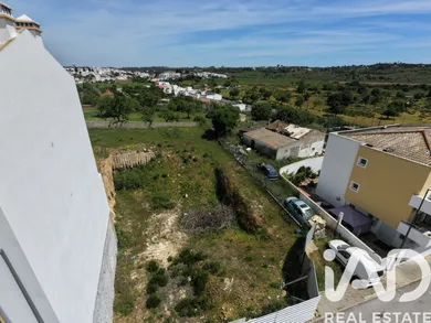 Land  in Estômbar
