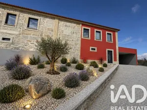 Moradia geminada  em Pedreira