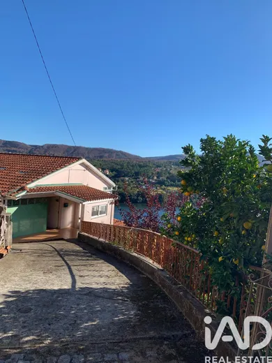 House in Lomba