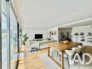 Apartamento T3 em Santo António da Charneca