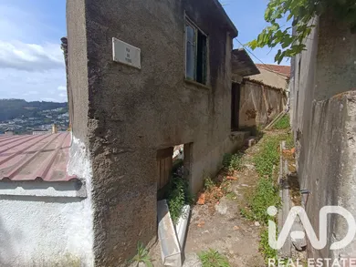 Maison d'angle à Torres do Mondego