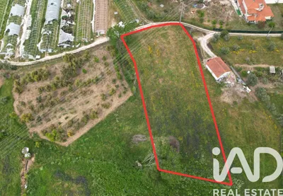 Fotografia 5 de Terreno de 2840 m² em Leiria