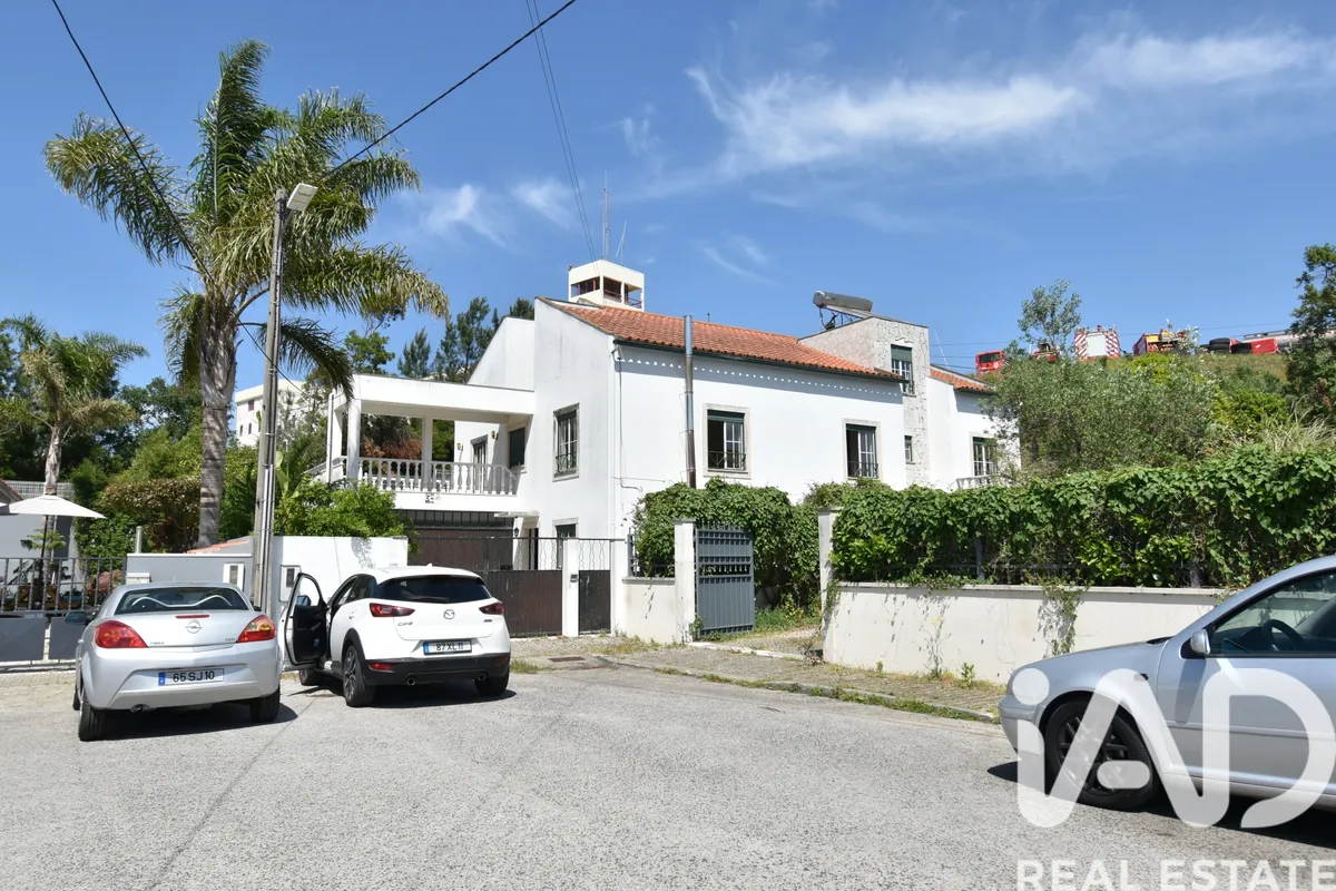 Casa/Moradia 9 quartos de 380 m² em Leiria