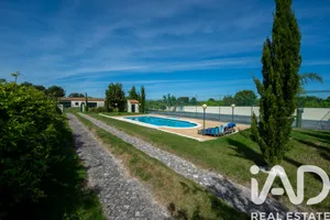 Casa rústica  em Quinta do Anjo