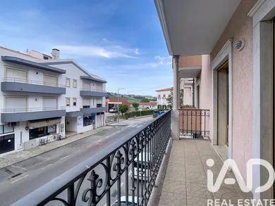 Apartamento T4 em Porto de Mós