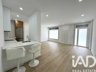 Apartamento T4 em Rio de Mouro