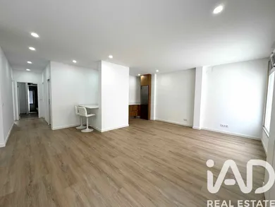 Apartamento T4 em Rio de Mouro