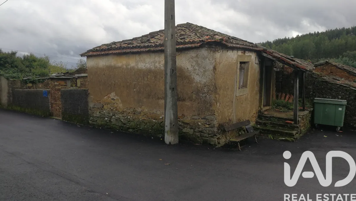 Casa de campo de 56 m² em Amioso Cimeiro