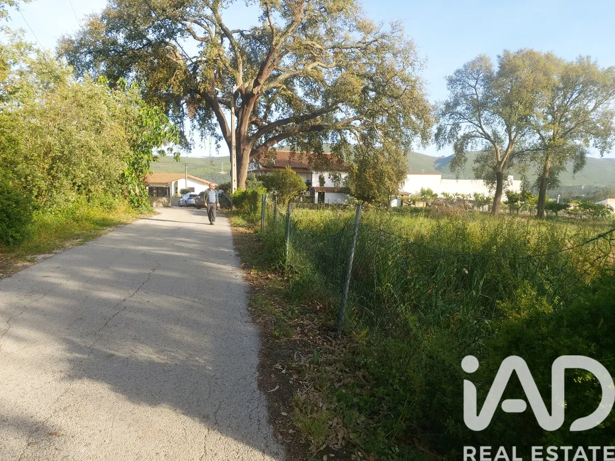 Terreno misto de 1800 m² em Pedreiras
