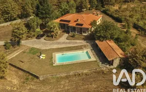 Quinta  em Santa Cruz da Trapa