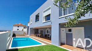 Detached house  in Sobral de Monte Agraço
