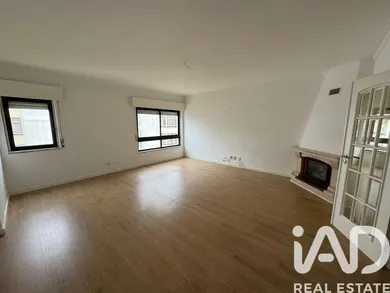 Apartamento T3 em Cacém