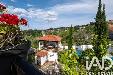 House  in Murganheira