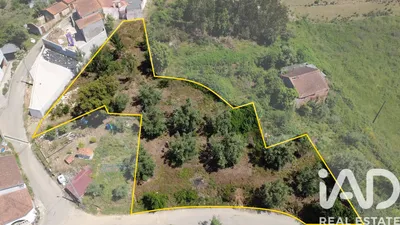 Fotografia 3 de Terreno de 700 m² em Semide