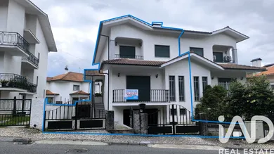 Moradia geminada  em Rio de Loba