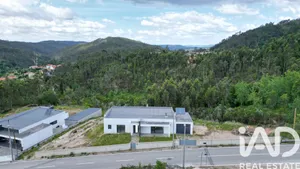 Moradia térrea em União de Freguesias de São Miguel, Santa Eufémia e Rabaçal