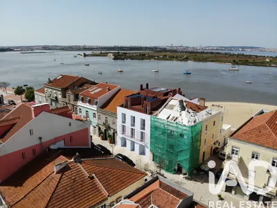 Fotografia 3 de Prédio de 150 m² em Seixal