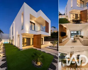 Detached house in Charneca de Caparica