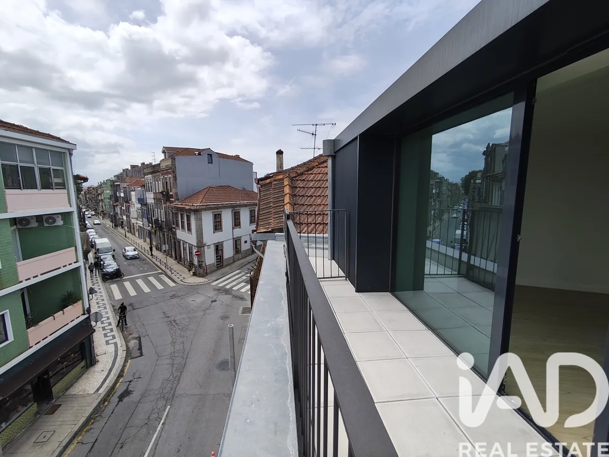Duplex 2 quartos de 100 m² em Porto