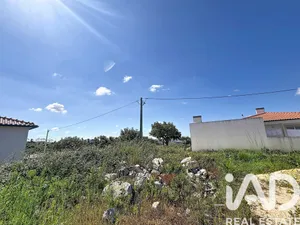 Terreno urbano em Alqueidão da Serra