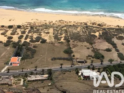 Fotografia 6 de Terreno urbano de 1790 m² em Estreito da Calheta